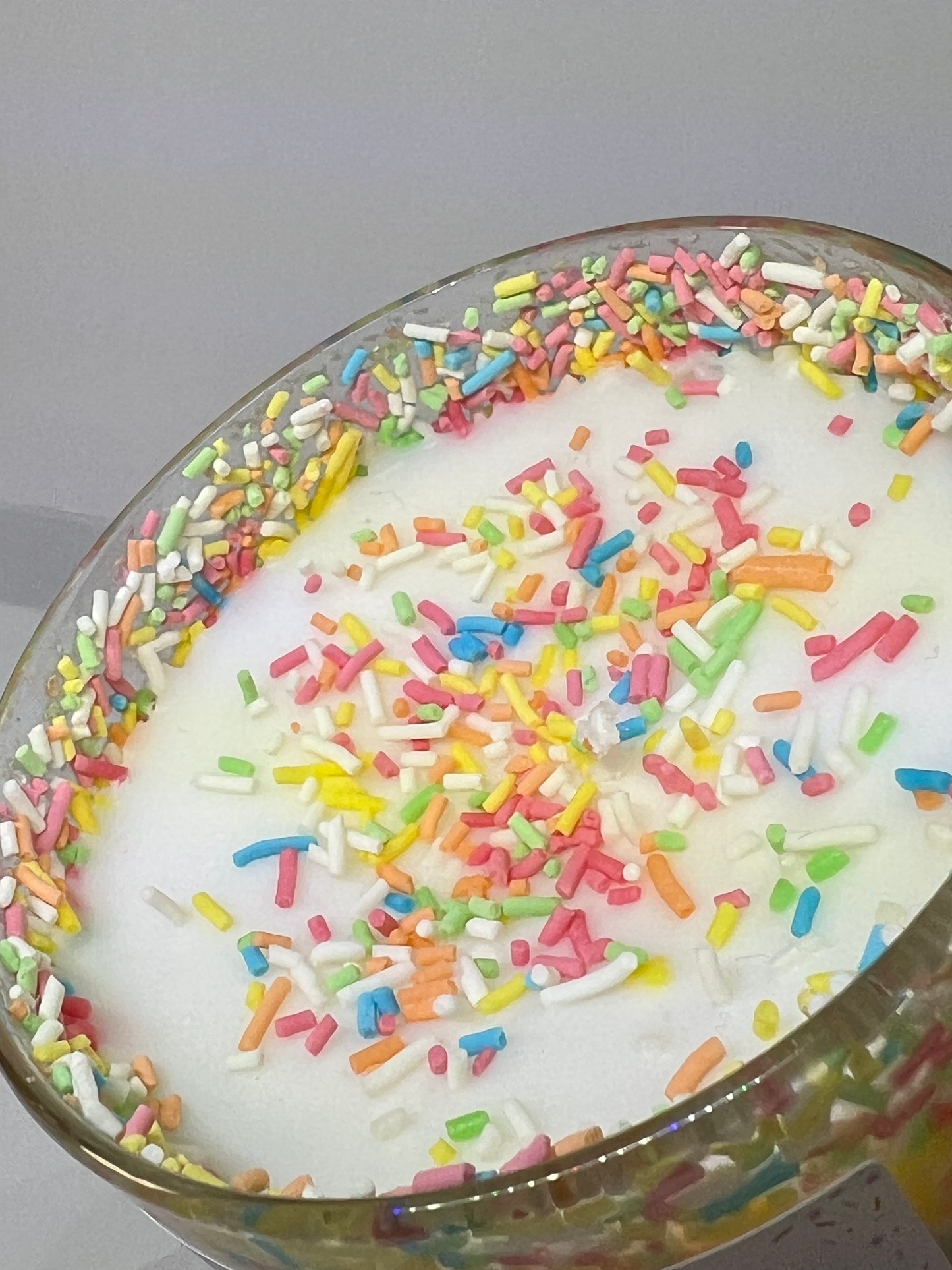 Studio Fiora Birthday Cake ürün detay fotoğrafı