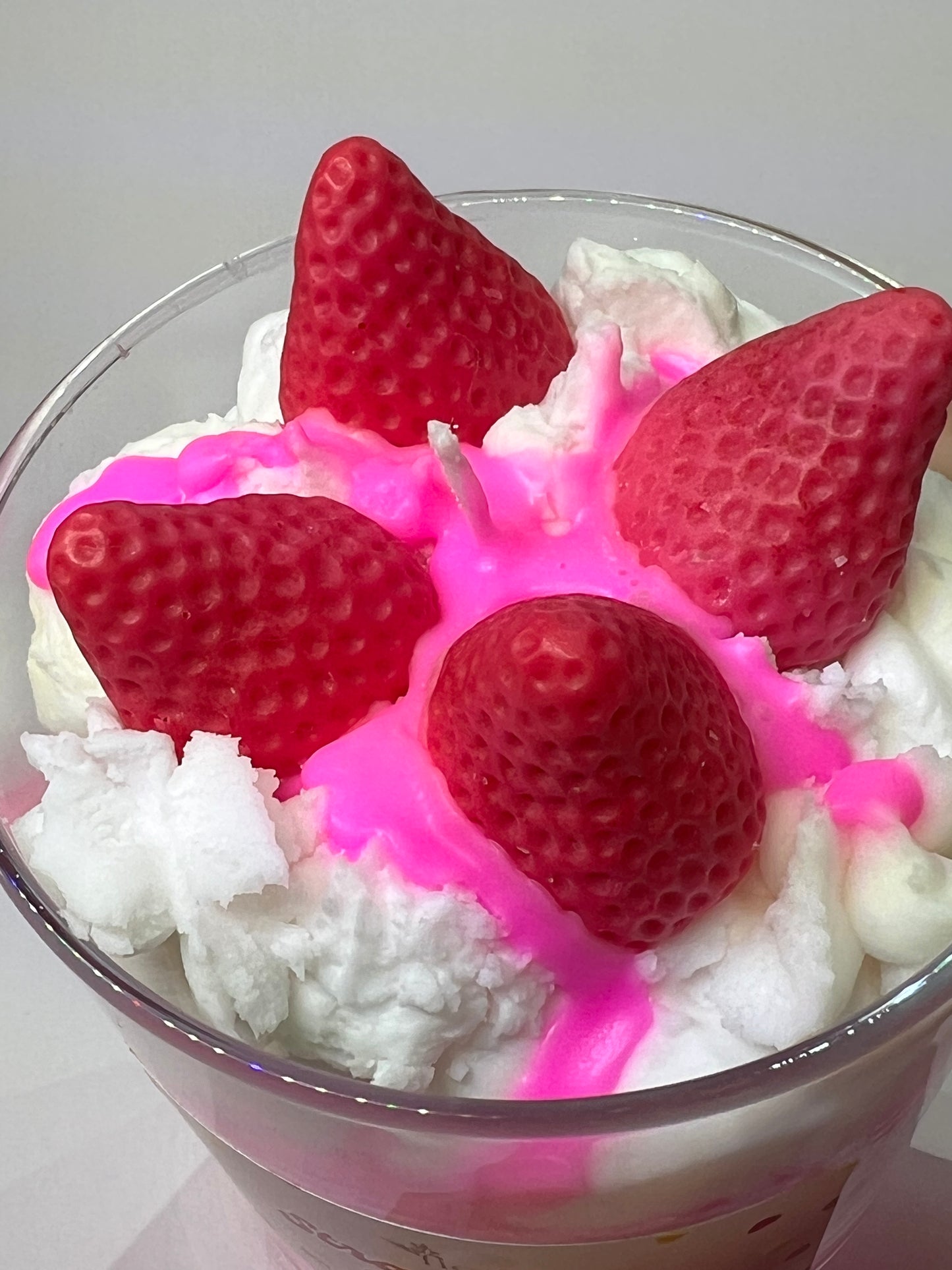 Studio Fiora Strawberry Cream ürün detay fotoğrafı