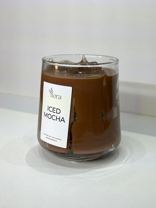 Iced Mocha dekoratif mum bardak görünümü